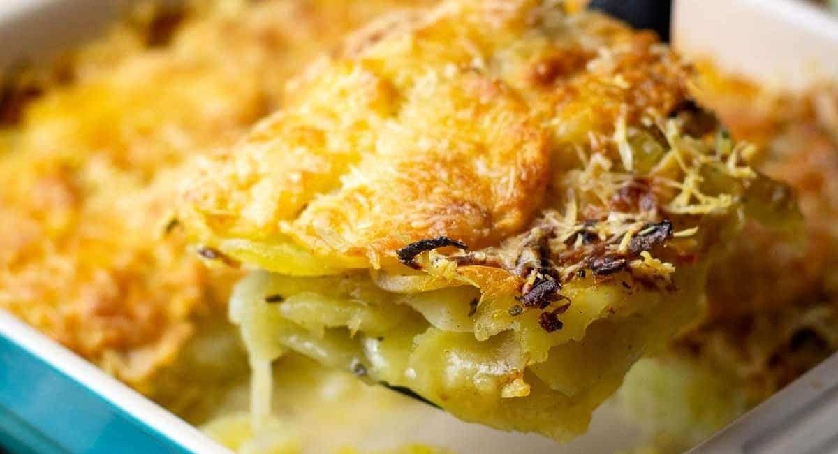 Up close image of french onion mashed potatoes.