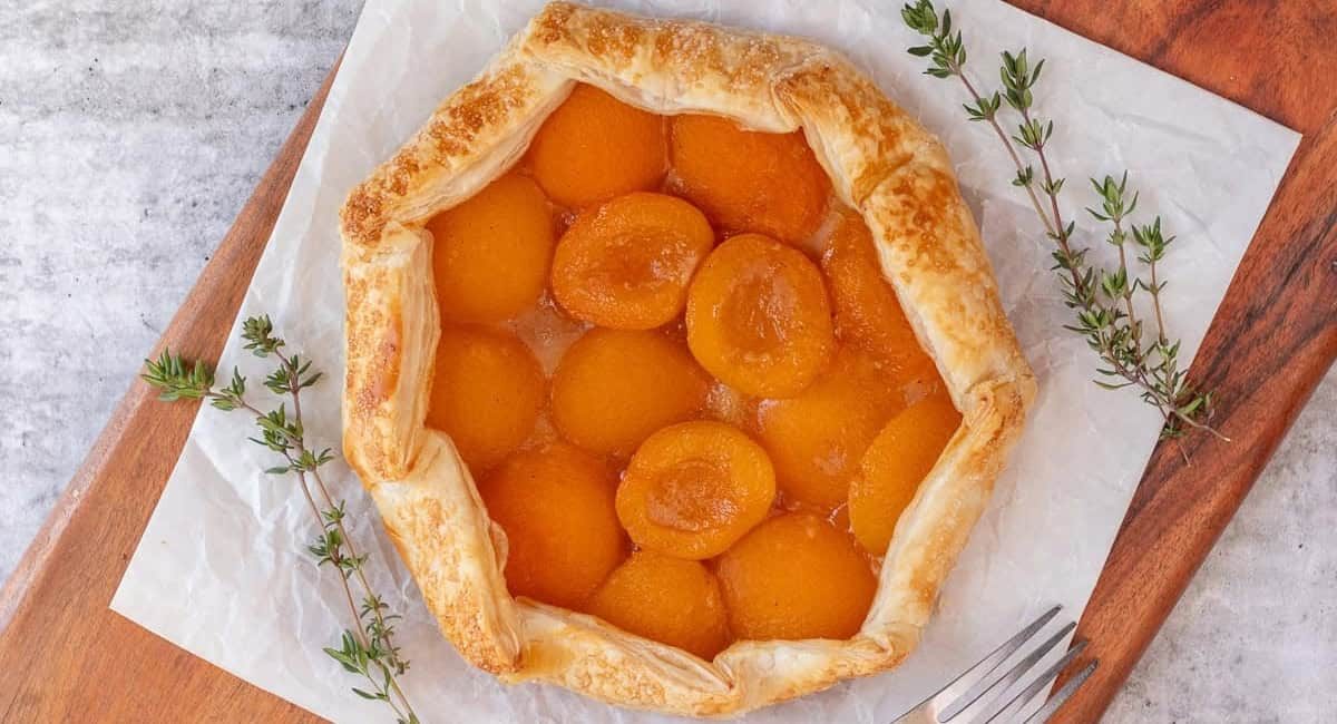 Overhead image of apricot galette with puff pastry.