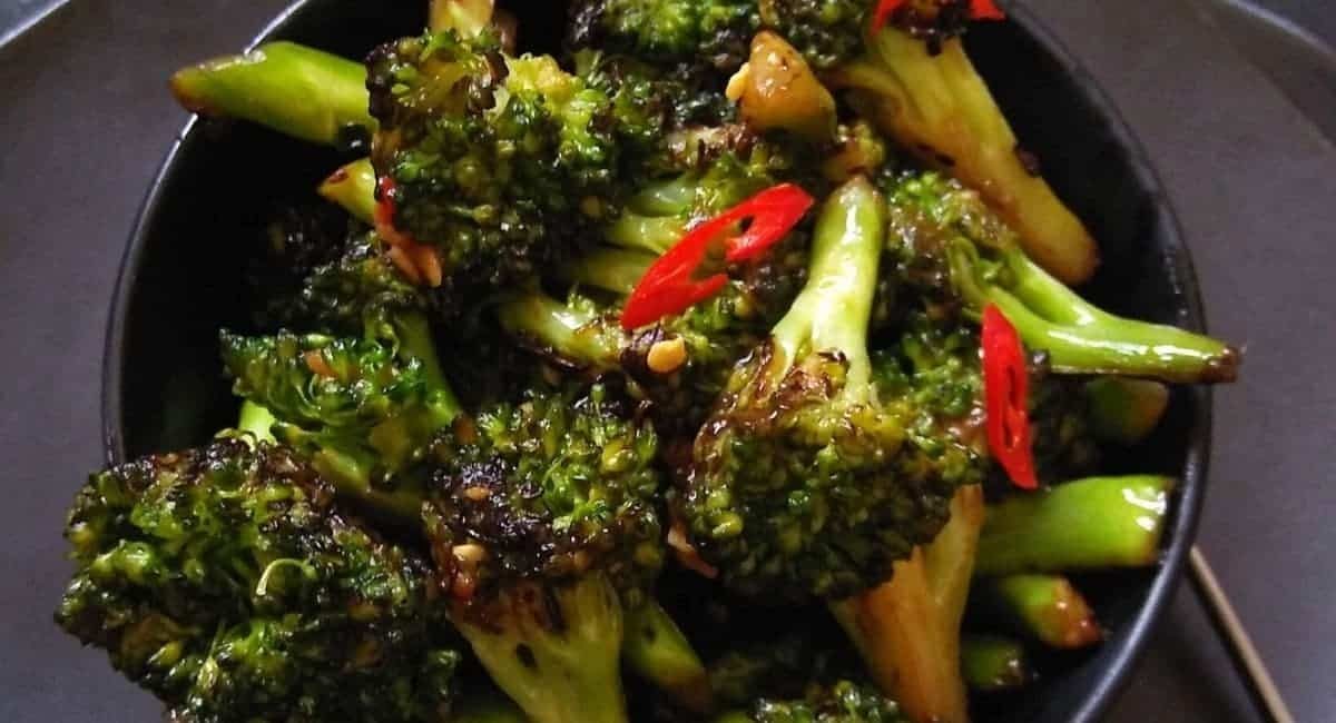 Overhead image of asian broccoli stir fry.