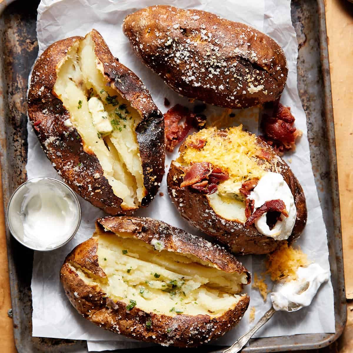 How Long To Bake a Potato at 450 in the Oven (Crispy)