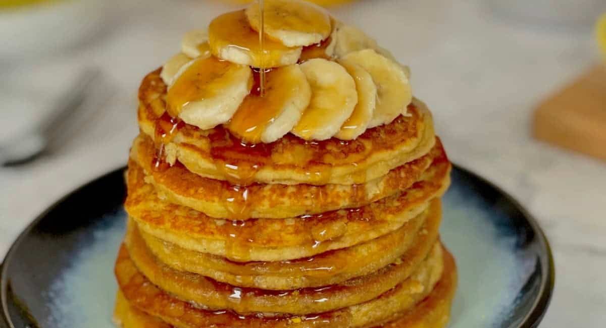 Side image of almond flour banan pancakes.