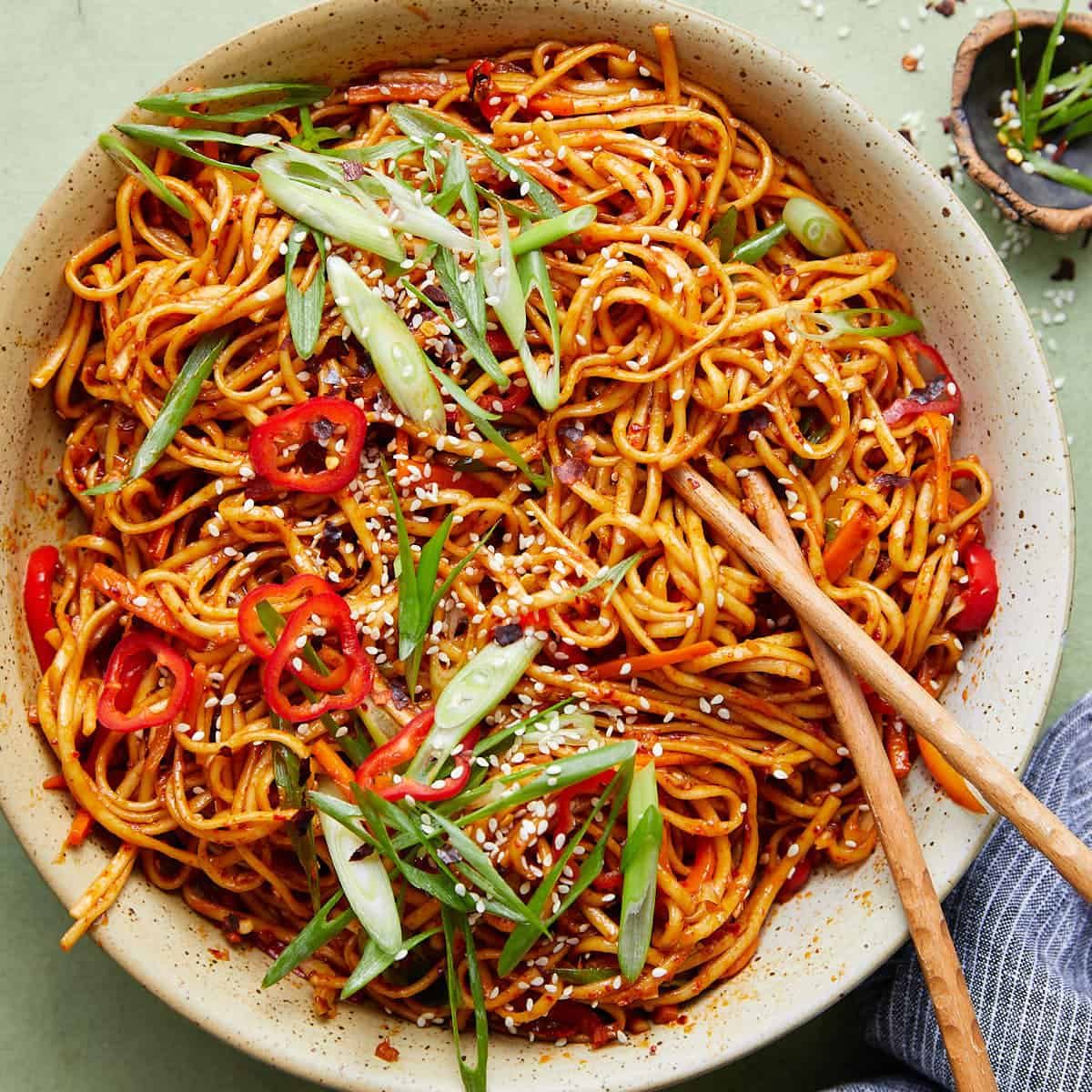 Chili Garlic Noodles Recipe