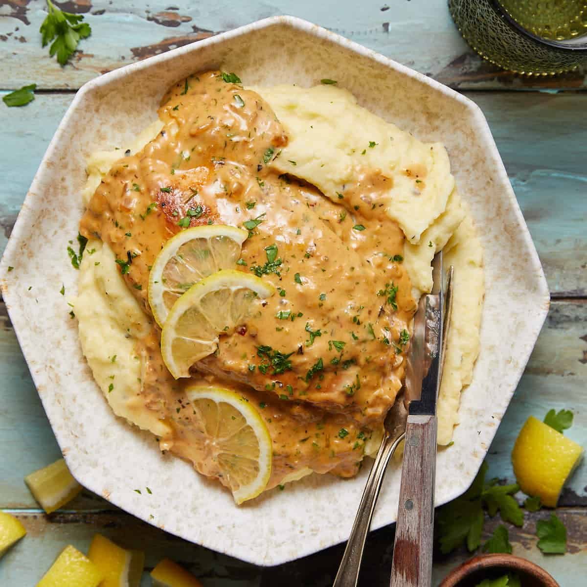 Creamy Lemon Chicken (in 30 Minutes & One Skillet)