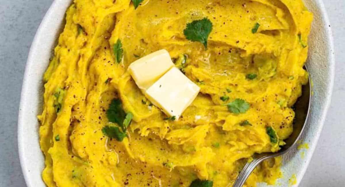 Overhead image of curried mashed potatoes.
