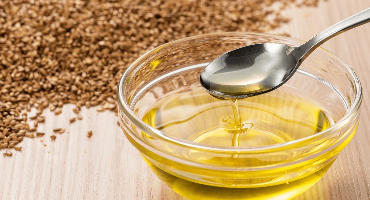 Up close image of flaxseed oil.