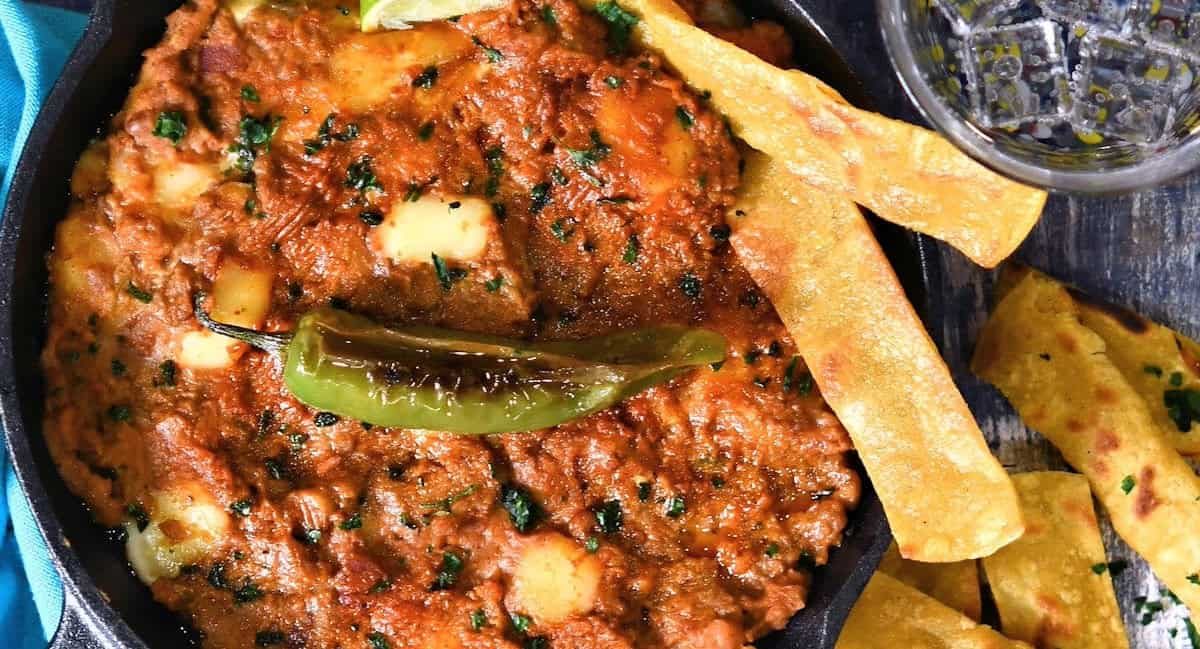 Overhead image of frijoles puercos Sinaloa style.