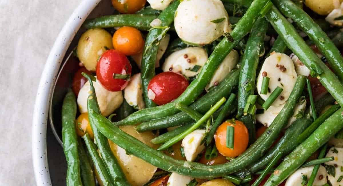 Overhead image of green bean ciliegine salad.