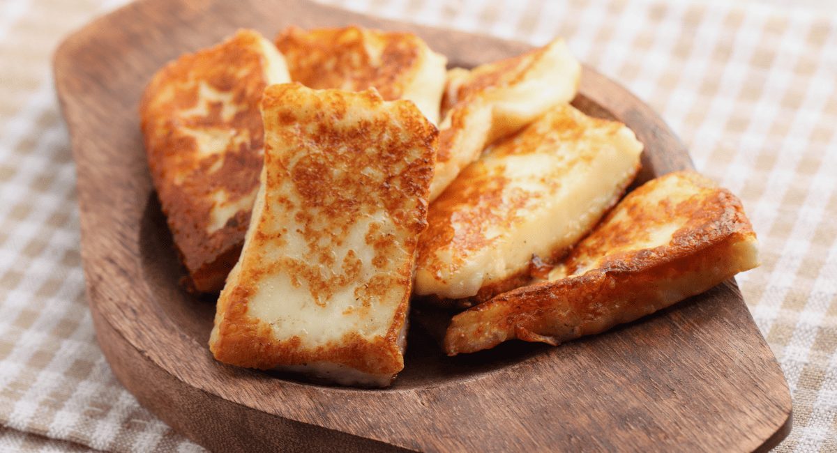 Overhead image of halloumi cheese.