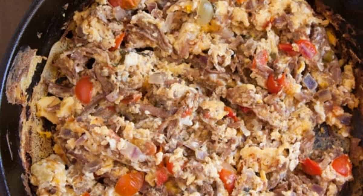Overhead image of machaca with eggs.