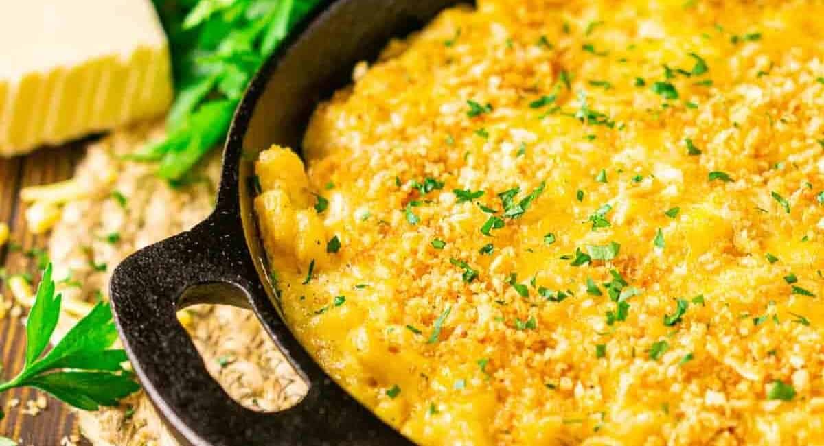 Up close image of smoked mac and cheese with garnish.
