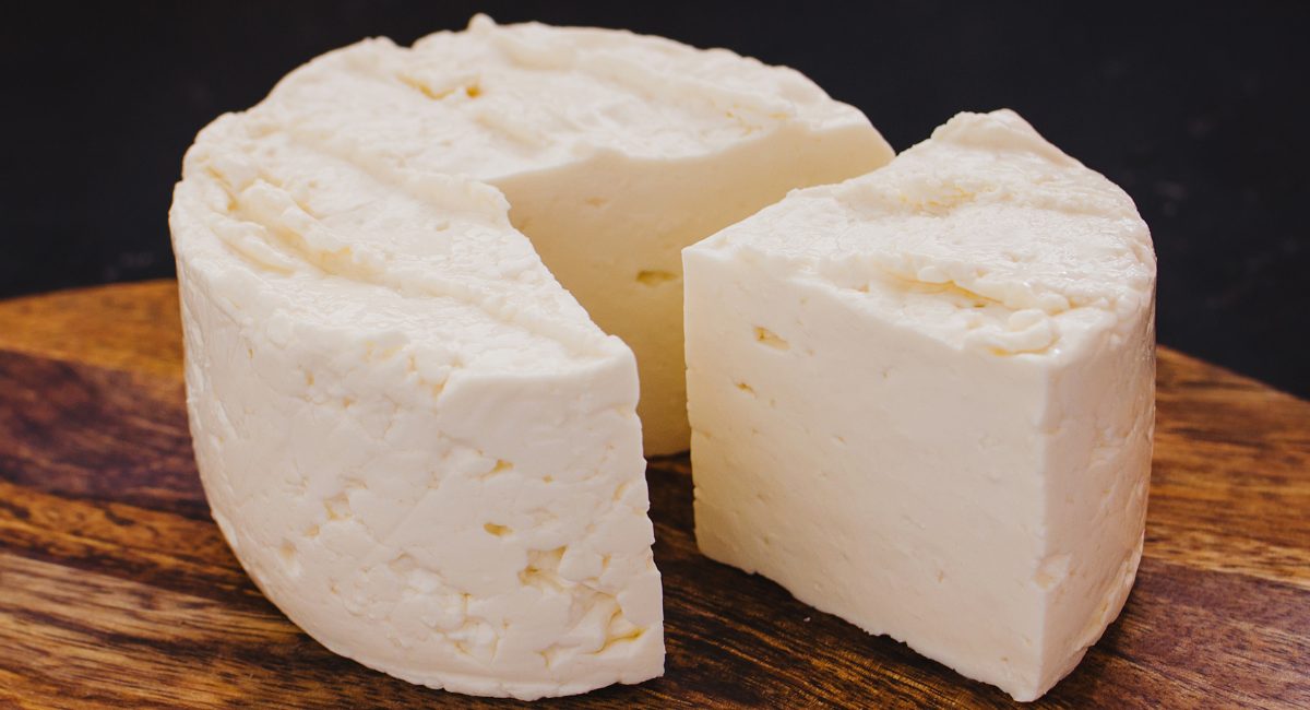 Up close image of queso fresco.