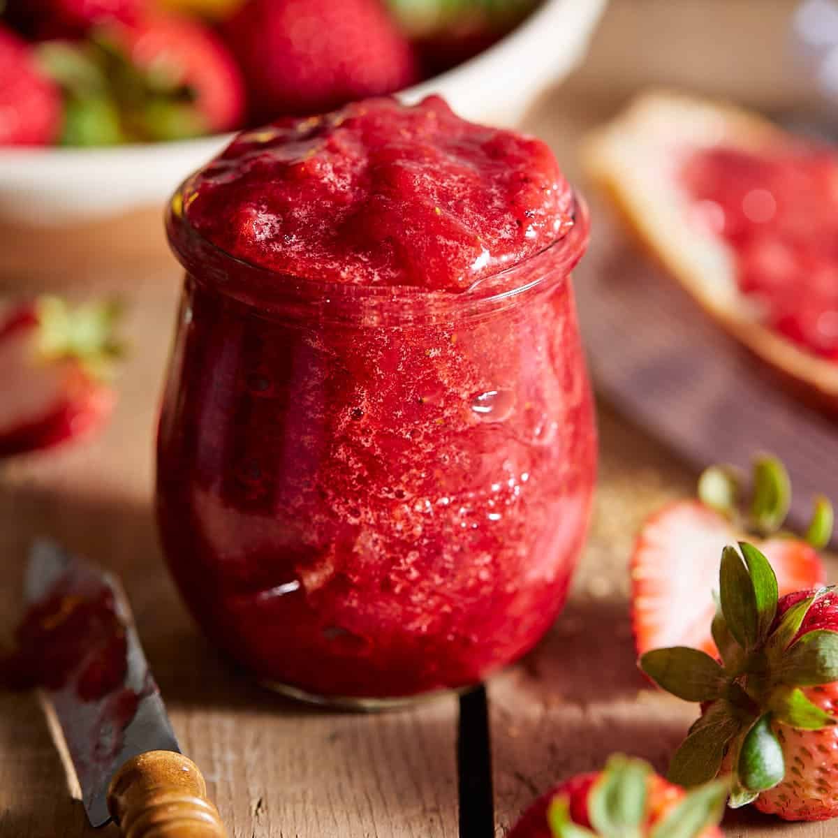 How To Make Homemade Strawberry Preserves (3 Ingredients)