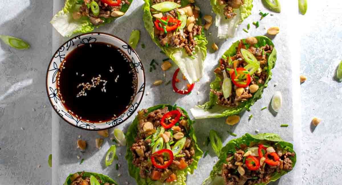 Overhead image of Yuk Sung classic Chinese lettuce wraps.