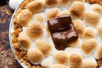 Individual Graham Cracker S’mores Tartlets