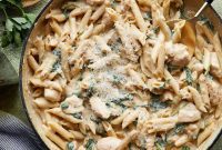 Velvet Garlic Chicken Pasta