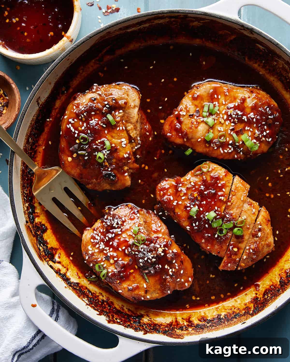 Sticky Brown Sugar Garlic Pork Chops 2 Overhead image of brown sugar garlic porkchops.